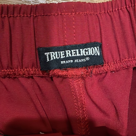 True Religion - Picture 3 of 5